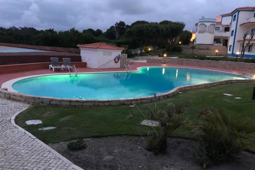 Golf, Beach & Pool House Amoreira  Exterior photo